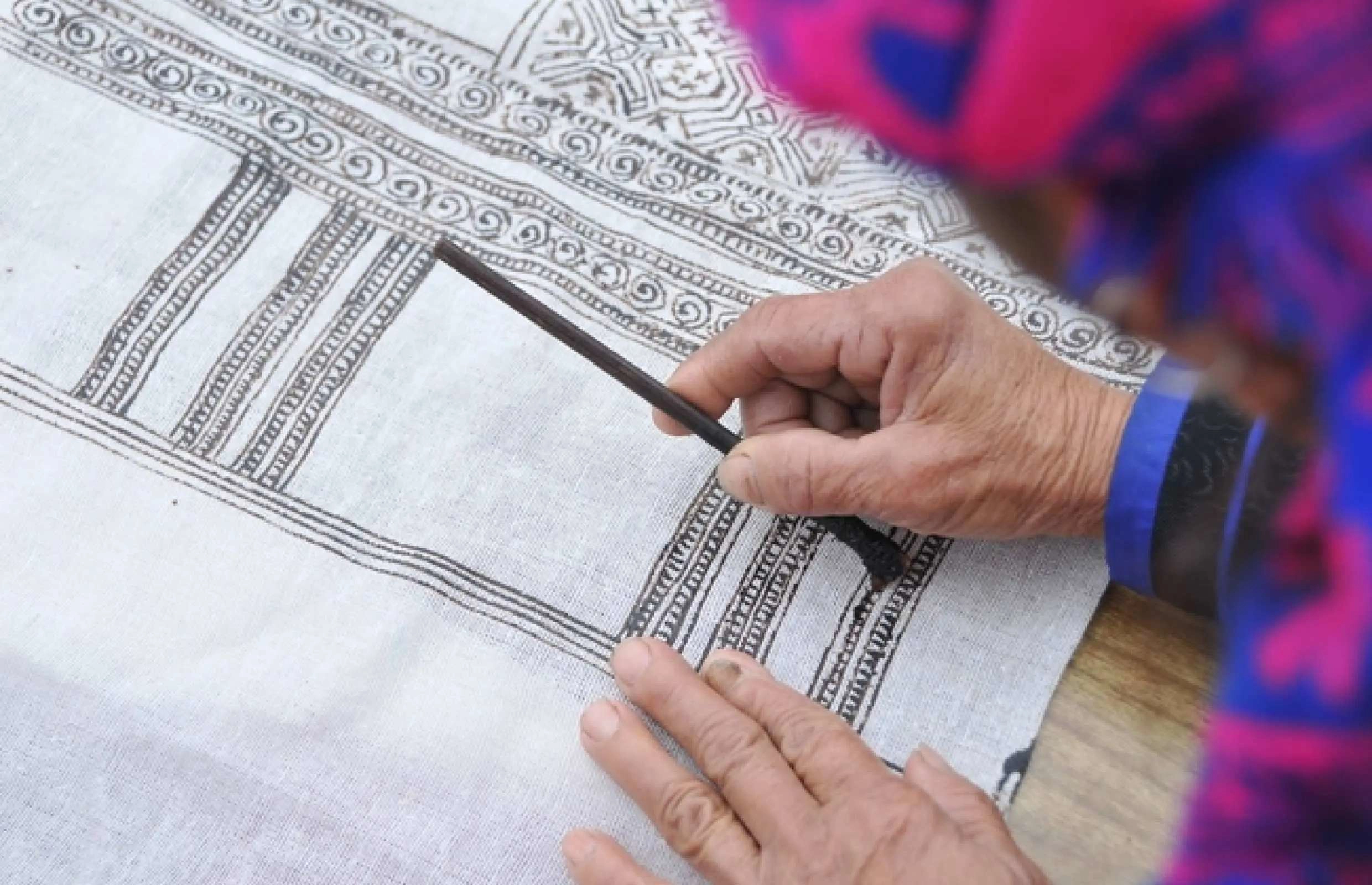 Day Tour | Lao Chai & Ta Van Trek with Batik Painting Experience from Sapa